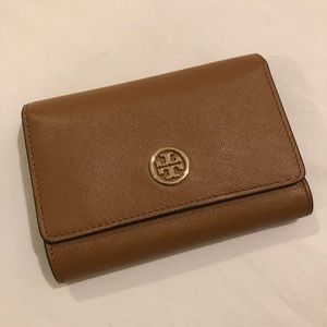 Tory Burch Robinson Wallet, Brown